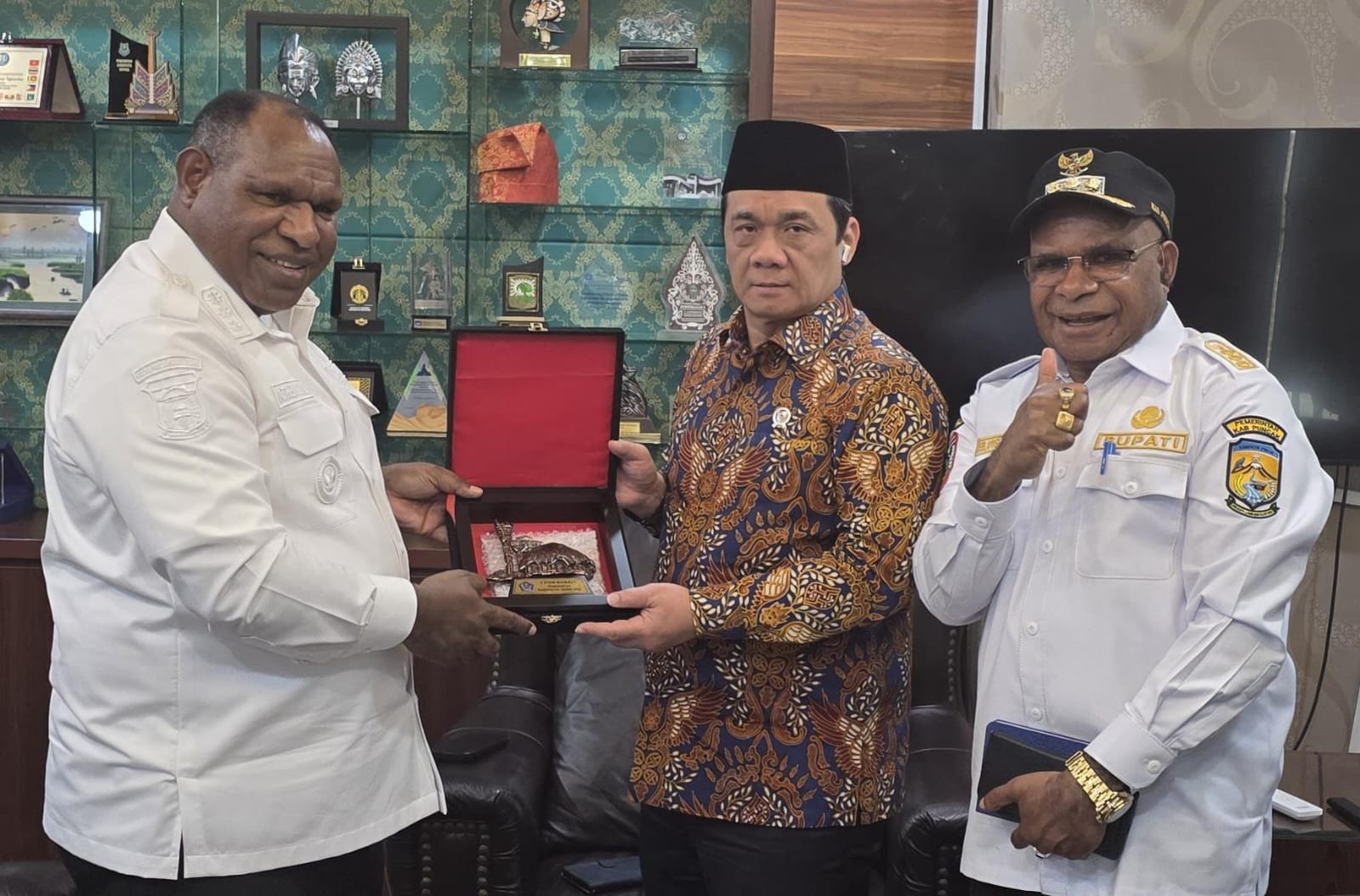 Bupati Jayawijaya Hadiri Rakor Daerah Tertinggal dan Audensi dengan Menteri Desa RI