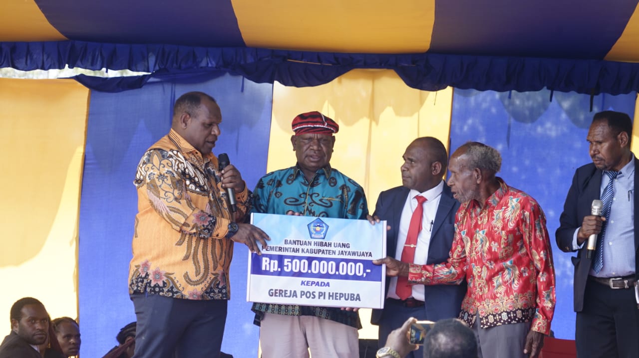 Bupati Jayawijaya Hadiri Ibadah HUT Kingmi di Hepuba,Sampaikan Dukungan Pembangunan Gereja