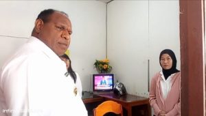 Bupati Jayawijaya Sidak Dinas, Soroti Kebersihan dan Disiplin ASN