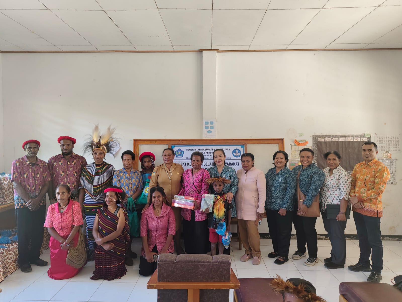 TP PKK Kabupaten Jayawijaya Hadiri Peringatan Hari Kartini di TK dan SD Anugerah Wiaima