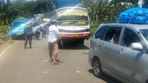 Sopir Angkot Liang Palang Jalan, TNI Polri Bersinergi, Situasi Kembali Kondusif