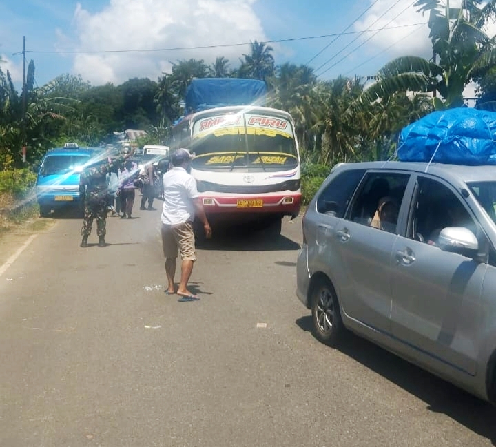 Sopir Angkot Liang Palang Jalan, TNI Polri Bersinergi, Situasi Kembali Kondusif