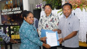 Pemerintah Kab Jayawijaya Resmi Luncurkan Sekolah Lansia GKI Betlehem