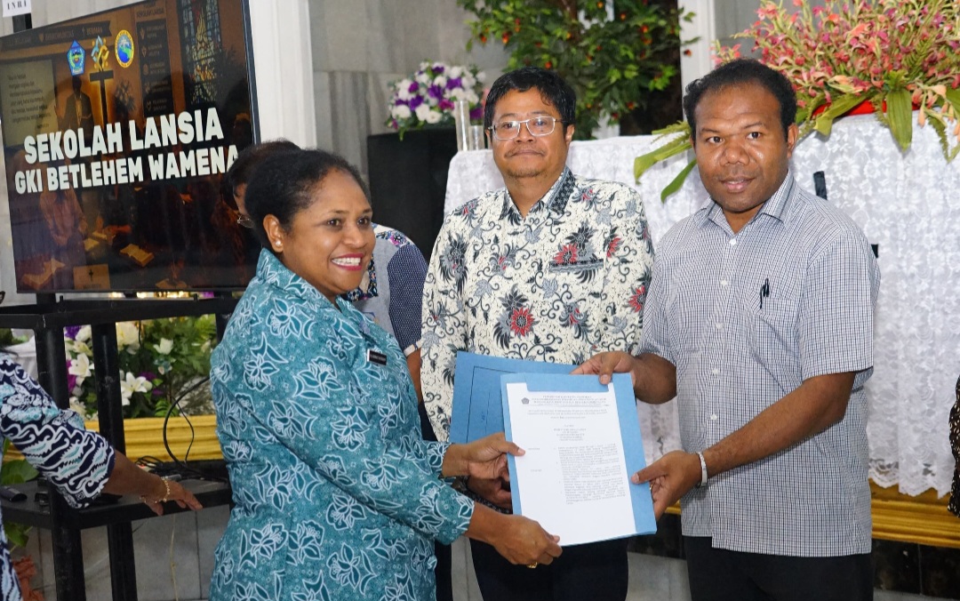 Pemerintah Kab Jayawijaya Resmi Luncurkan Sekolah Lansia GKI Betlehem