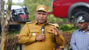 Pemerintah Kabupaten Jayawijaya Salurkan Bantuan bagi Masyarakat Terdampak Konflik di Woma