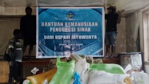 Pemerintah Kabupaten Jayawijaya Salurkan Bantuan Kemanusiaan bagi Korban Bencana di Sinak